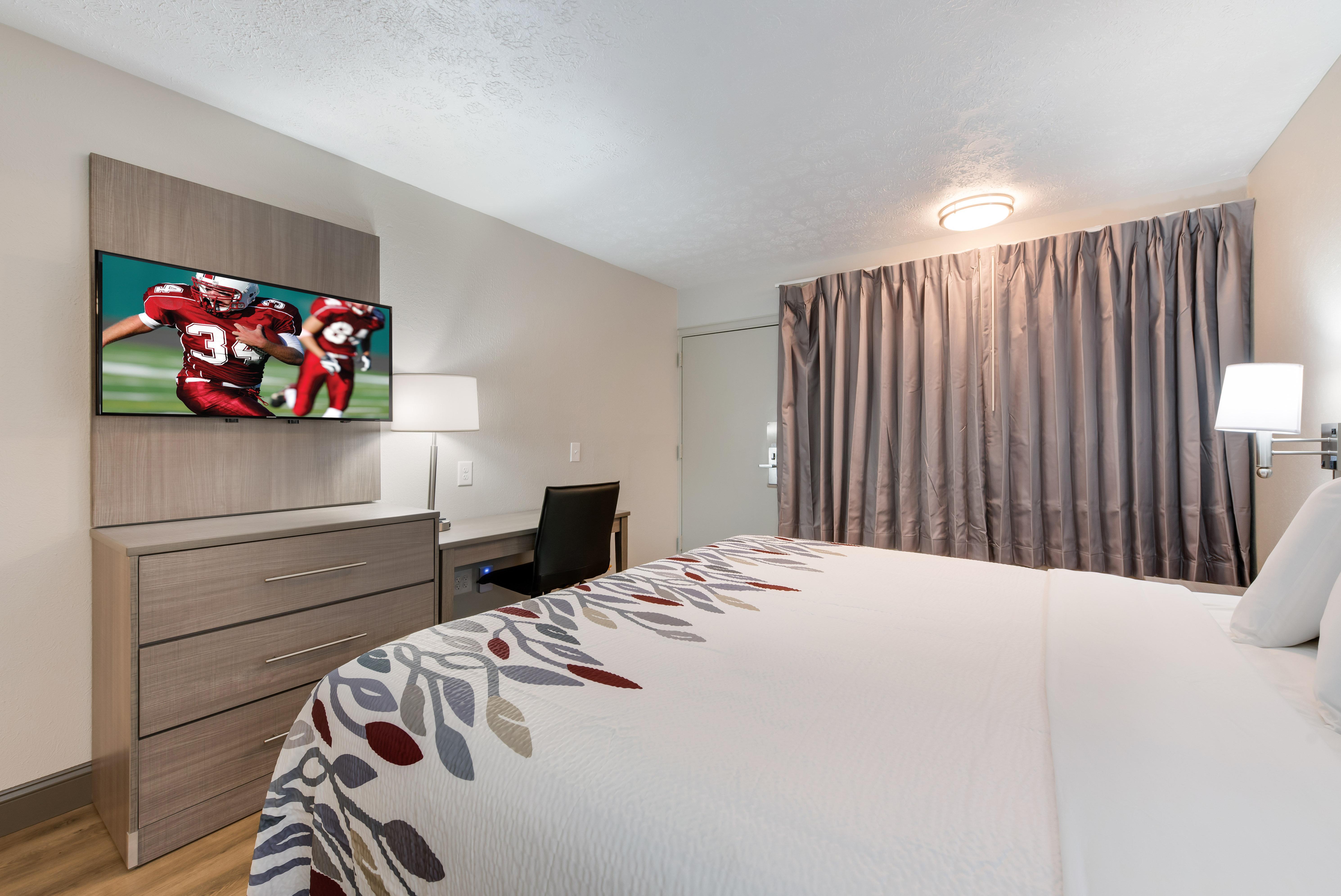 Red Roof - Moraine/u Of Motel 2*